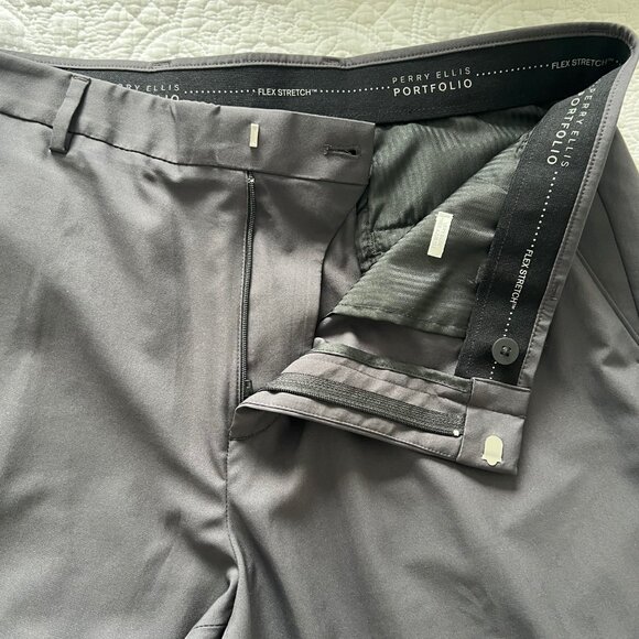 Perry Ellis Very Slim Fit Tech Portfolio Dress Pant in Asphalt Grey 36 x 30 - Picture 5 of 8